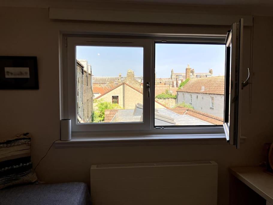 Bright Central Large Cosy Flat St. Andrews Exterior photo