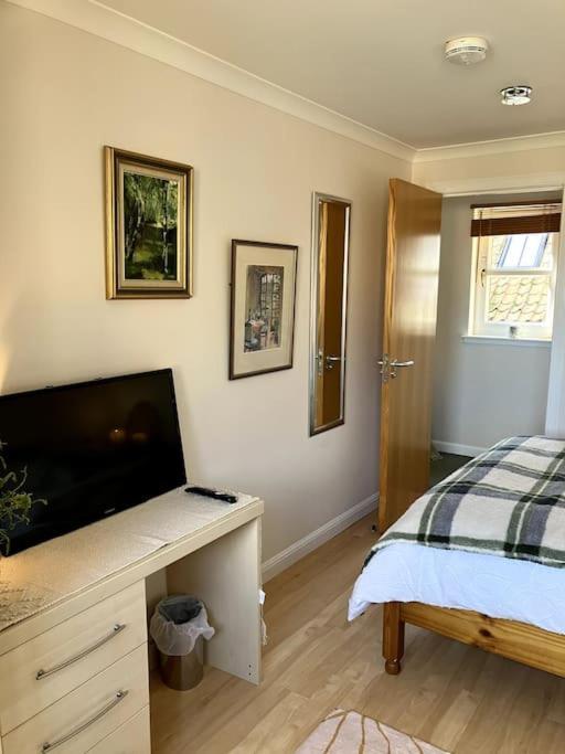 Bright Central Large Cosy Flat St. Andrews Exterior photo